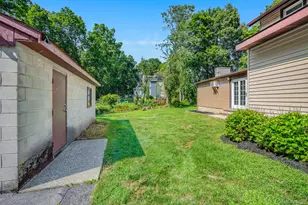 23 Kent Ave, Poughkeepsie, NY 12603 - Photo 32