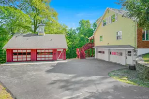 54 Bowe Ln, Lagrangeville, NY 12540 - Photo 4