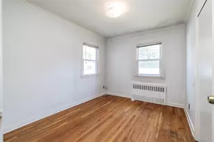 296 N Long Beach Rd, Rockville Centre, NY 11570 - Photo 10