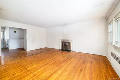 296 N Long Beach Road, Rockville Centre, NY 11570 - Photo 4