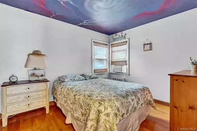 127 Queens Avenue, West Babylon, NY 11704 - Photo 18