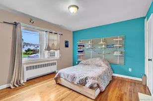 127 Queens Ave, West Babylon, NY 11704 - Photo 16