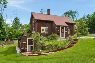 166 Bull Mill Rd, Chester, NY 10918 - Photo 2