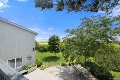282 Belvedere Drive, Oakdale, NY 11769 - Photo 38