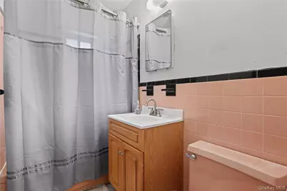 3214 Griswold Avenue, Bronx, NY 10465 - Photo 32