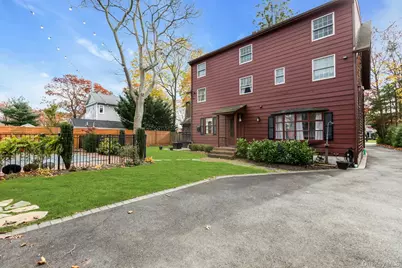 105 Academy Street, Bayport, NY 11705 - Photo 32