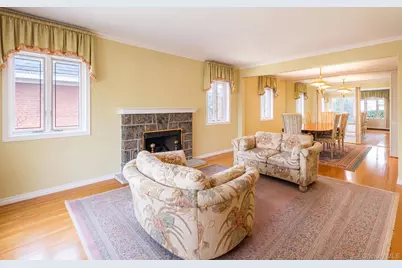 76-26 176th Street, Fresh Meadows, NY 11366 - Photo 4