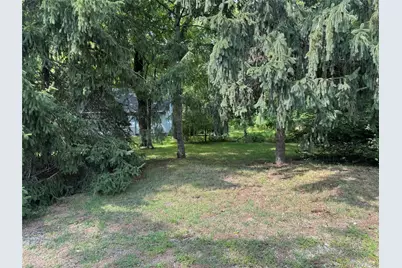 42 E Bartlett Road, Middle Island, NY 11953 - Photo 6