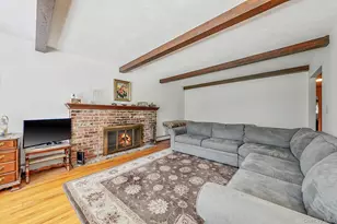 42 E Bartlett Rd, Middle Island, NY 11953 - Photo 20