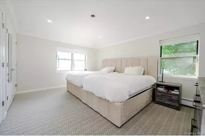 634 Jarvis Avenue, Far Rockaway, NY 11691 - Photo 20