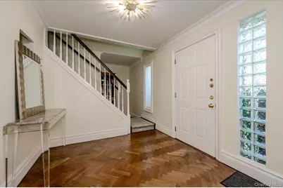 634 Jarvis Avenue, Far Rockaway, NY 11691 - Photo 2