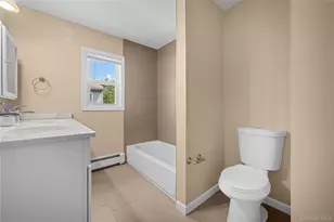 394 Warwick Rd, East Meadow, NY 11554 - Photo 22