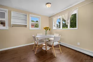 394 Warwick Rd, East Meadow, NY 11554 - Photo 8