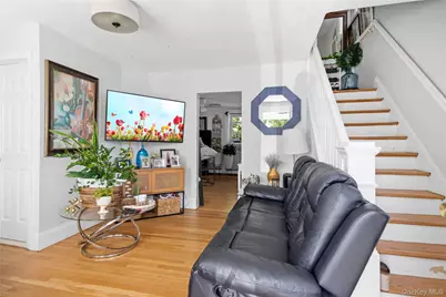 194 Woodfield Road, West Hempstead, NY 11552 - Photo 2