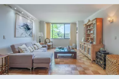 270-10 Grand Central Parkway #3F, Floral Park, NY 11005 - Photo 4
