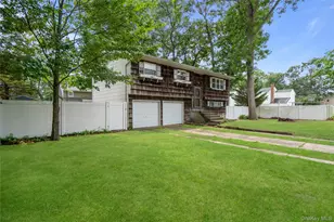 8 Rodney Ave, Islip Terrace, NY 11752 - Photo 2