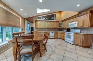 720 Farmers Ave, Bellmore, NY 11710 - Photo 10