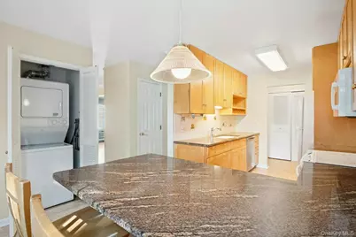 21 Foxwood Drive #2, Pleasantville, NY 10570 - Photo 8