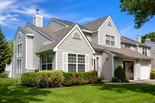 65 Mystic Cir, Bay Shore, NY 11706 - Photo 2