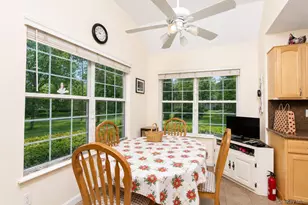 65 Mystic Cir, Bay Shore, NY 11706 - Photo 10