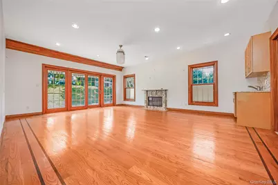 52 Snapdragon Lane, Roslyn Heights, NY 11577 - Photo 20