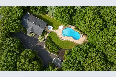 79 Oakside Road, Smithtown, NY 11787 - Photo 4
