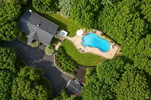 79 Oakside Rd, Smithtown, NY 11787 - Photo 4