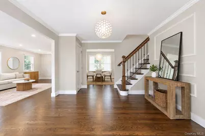 79 Oakside Road, Smithtown, NY 11787 - Photo 18