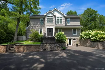 79 Oakside Road, Smithtown, NY 11787 - Photo 2