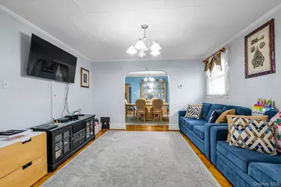 90-34 190th Street, Hollis, NY 11423 - Photo 4