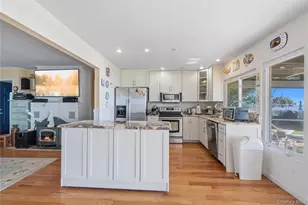 62 Grandview Dr, Shirley, NY 11967 - Photo 2