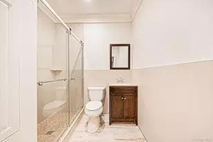 10 Raeburn Ct, Babylon, NY 11702 - Photo 42