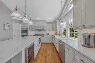 10 Raeburn Ct, Babylon, NY 11702 - Photo 22