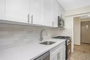 87-10 149th Ave, Howard Beach, NY 11414 - Photo 12