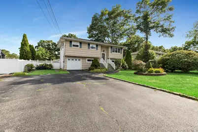 14 Floradora Drive, Mastic, NY 11950 - Photo 2