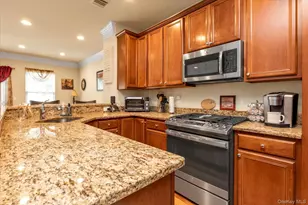 96 Paget Ln, Massapequa, NY 11758 - Photo 6