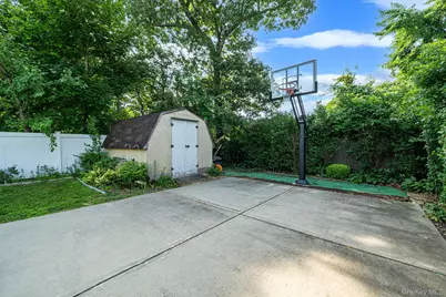 48 Oakmont Avenue, Selden, NY 11784 - Photo 24