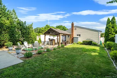 48 Oakmont Avenue, Selden, NY 11784 - Photo 22