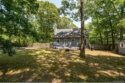 252 Oxhead Road, Centereach, NY 11720 - Photo 16