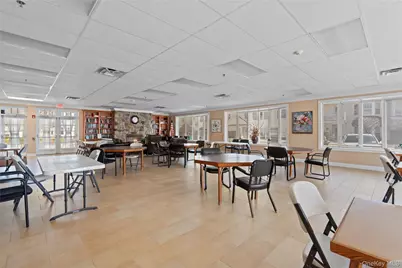 406 Narragansett Villas Drive, Lindenhurst, NY 11757 - Photo 22