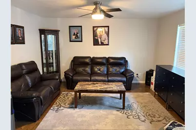 108 Michaels Way, Holbrook, NY 11741 - Photo 4