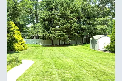 108 Michaels Way, Holbrook, NY 11741 - Photo 22