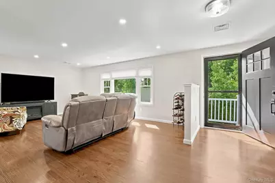 8 Brothers Road, Poughquag, NY 12570 - Photo 2
