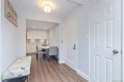 15 Leewood Circle #1R, Eastchester, NY 10709 - Photo 2