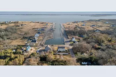 83 Elm Road E, Mastic Beach, NY 11951 - Photo 32