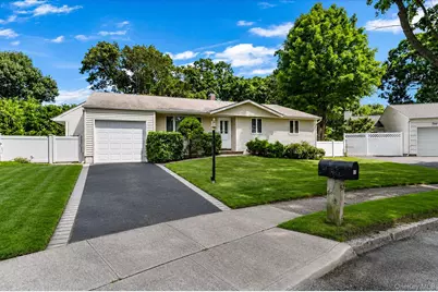 51 Longworth Avenue, Dix Hills, NY 11746 - Photo 2