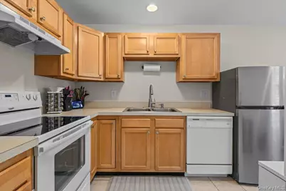 203 Alexandra Court, Carmel, NY 10512 - Photo 4
