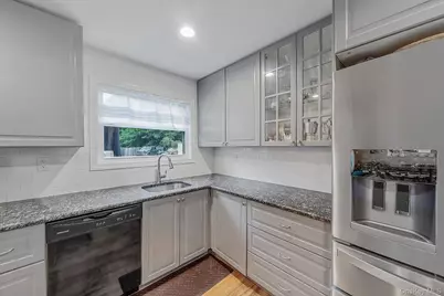 61 W End Avenue, Shirley, NY 11967 - Photo 14