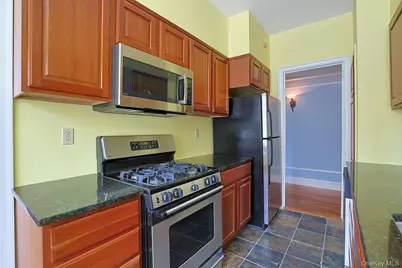1470 Midland Ave #5L, Bronxville, NY 10708 - Photo 10