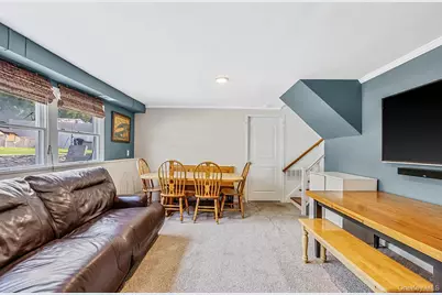 125 Raleigh Lane, West Islip, NY 11795 - Photo 20